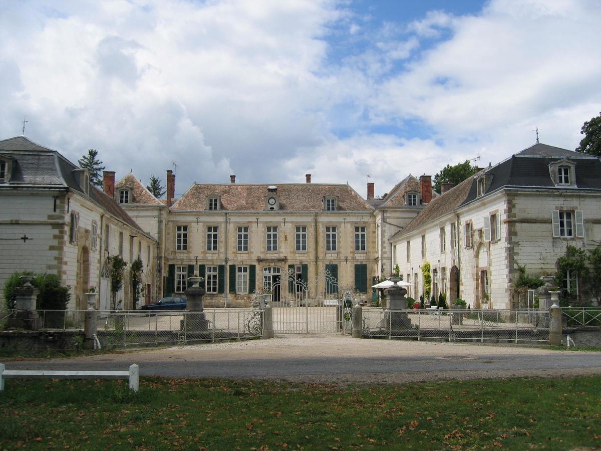 Chateau De Juvigny Eksteriør billede